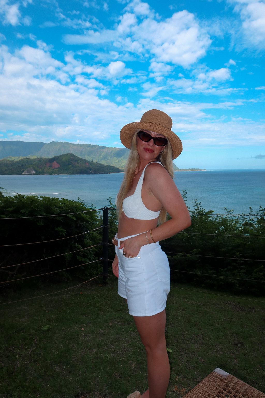 Kauai travel guide Hanalei Poipu beaches itinerary Hawaii